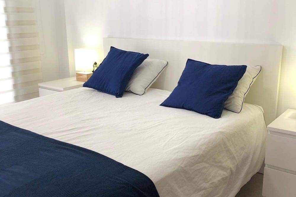 Ganze Wohnung, Neu !!! Luxuswohnung, 32 m2 Sonnenterrasse, Blick auf den Pool in Playa Paraíso, Adeje