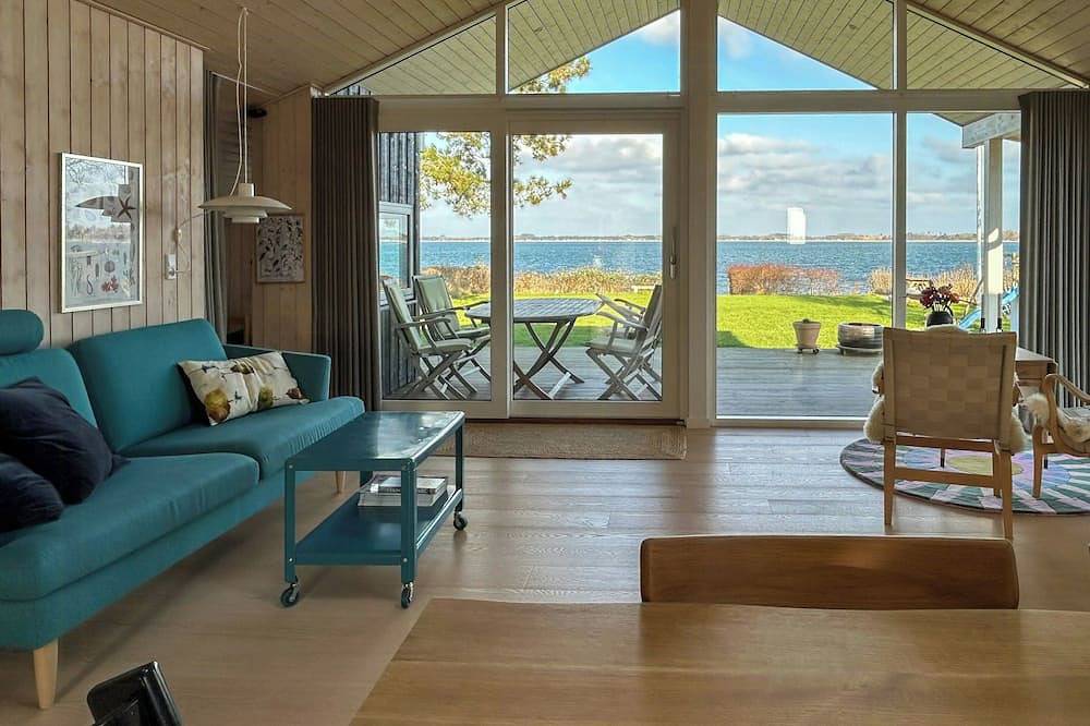 Ferienhaus in erster Reihe an der Dalby-Bucht in Mesinge, Kerteminde und Umgebung