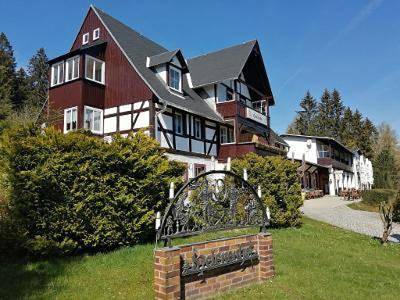 Ferienhaus für 2 Personen, mit Balkon und Terrasse sowie Garten und Sauna