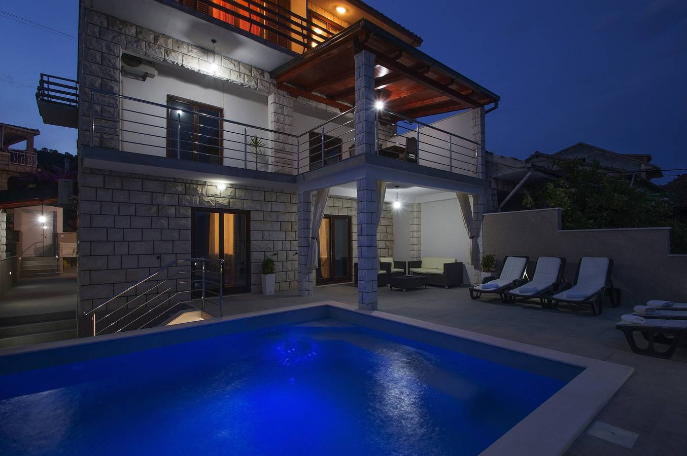 Komfortables Haus mit Terrasse und Meerblick Brna, Korcula K-13943 in Blato, Korcula