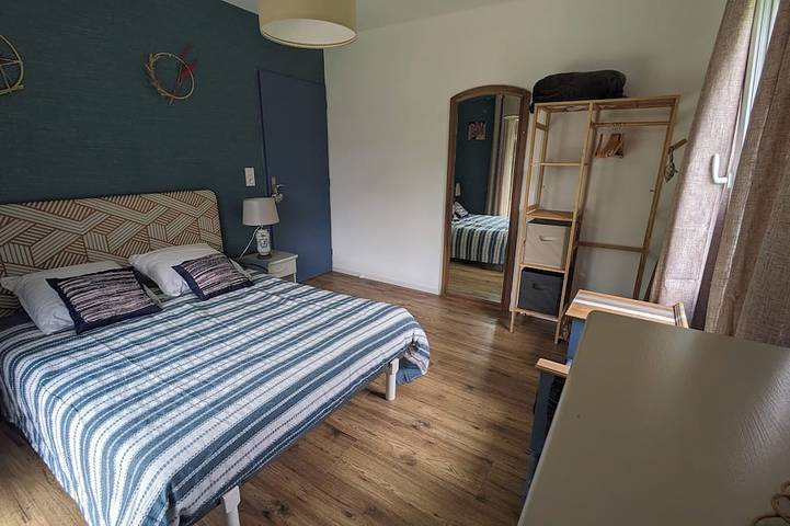 Location de vacances pour 6 personnes, avec terrasse et jardin à Corme-Royal - 3