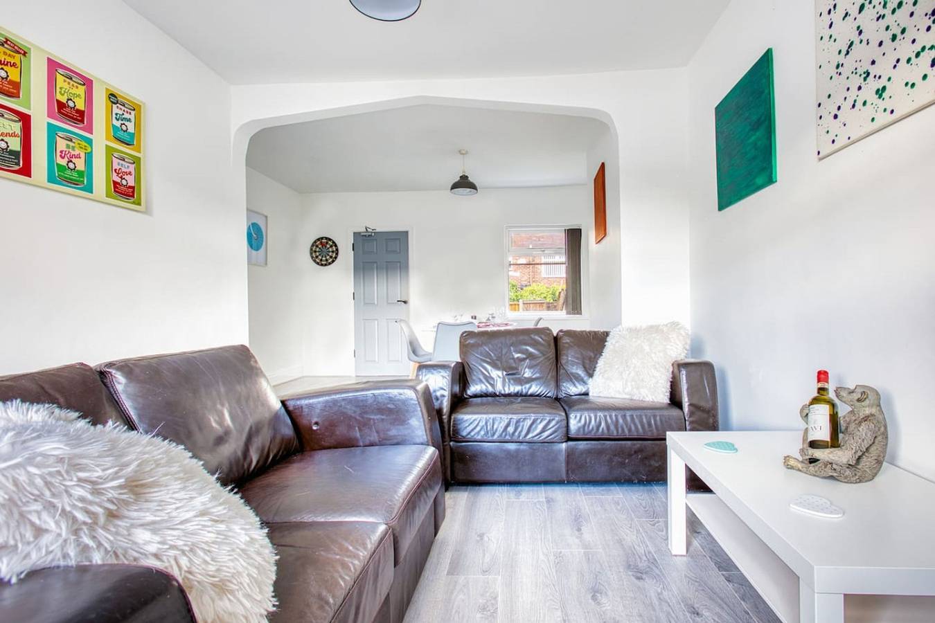 Modern 3-Bed Home Sleeps 6 with Parking & Fast Wifi Perfect for Contractors & Long Stays in St Helens, Nordwestengland