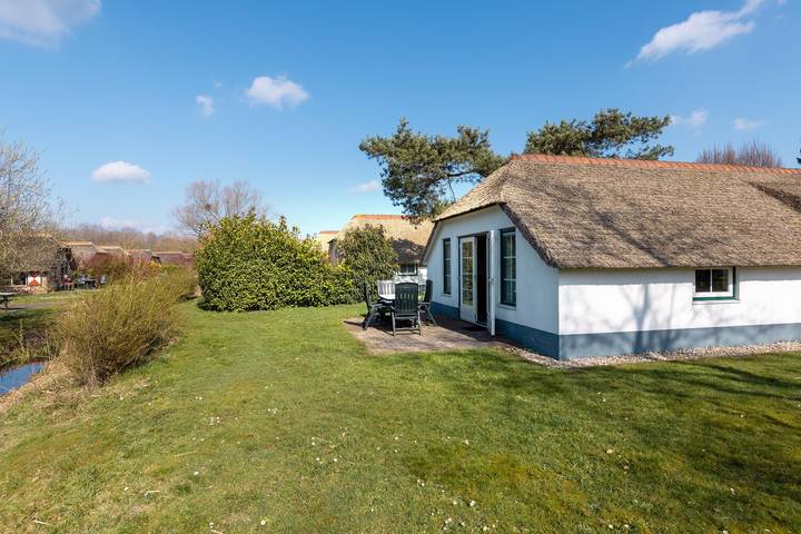 Bungalow voor 4 personen, with Balkon/Terras and Terras as well as Tuin op de Veluwe