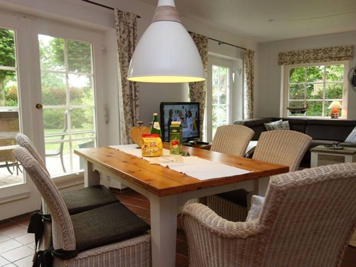 Ferienwohnung für 3 Personen, mit Terrasse und Garten in Oldsum - 4