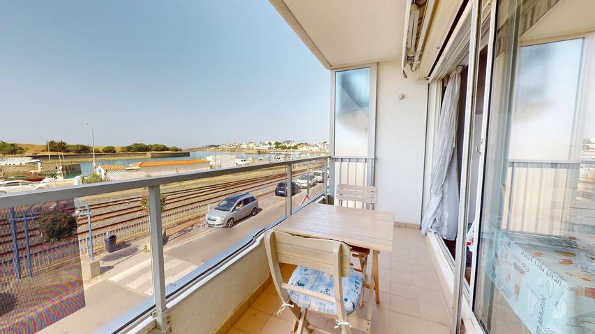 Lodge for 4 people, with Balcony in Loire Valley