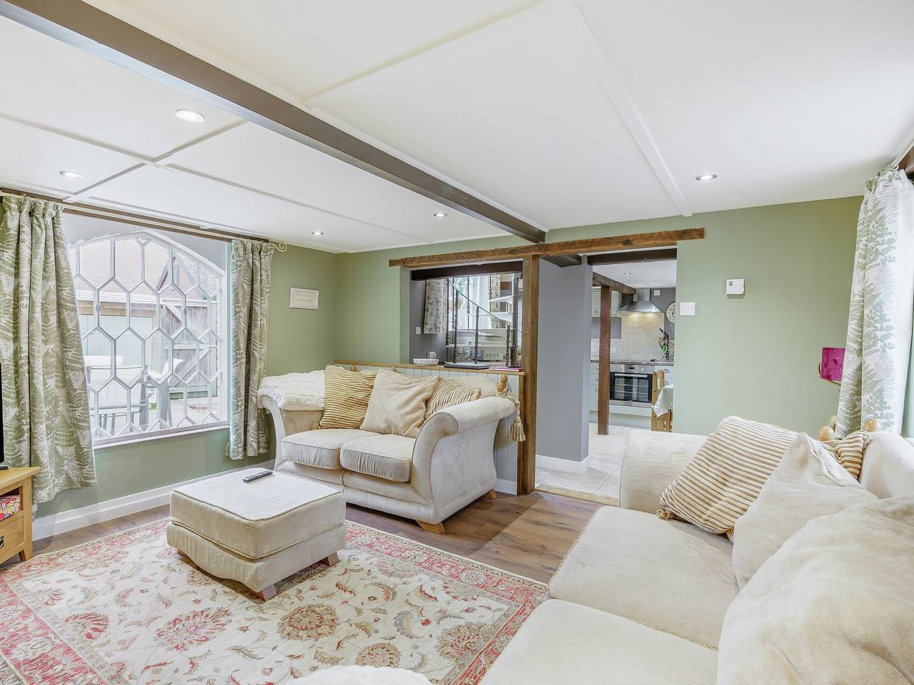 Duck Island Cottage in Ringwood, Hampshire