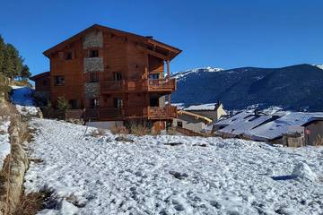 Gîte pour 4 personnes, avec jardin et terrasse à Formiguères
