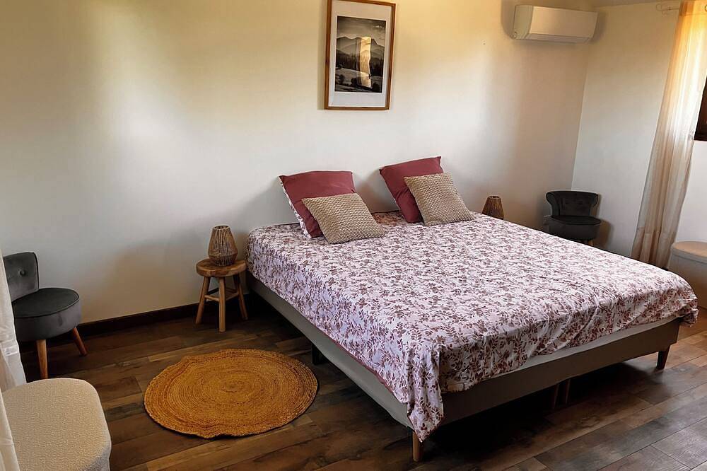 Stunning Villa—Extra-Large Pool—Air Conditioning—Fireplace—Large Garden in Gaillac, Albi region