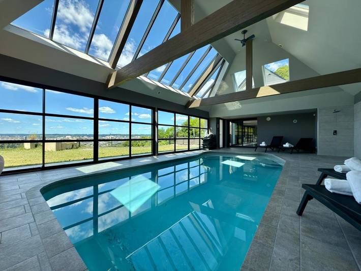 Appartement de vacances pour 8 personnes, avec vue et piscine