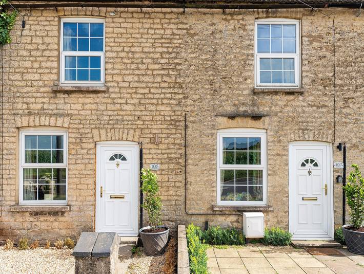 Cottage for 4 people, with garden, with pets in Northamptonshire