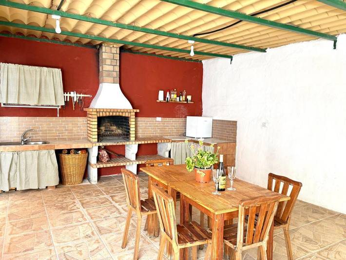 Chalet pour 4 personnes, avec Balcon et Terrasse ainsi que Jardin et Vue