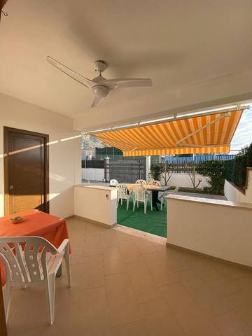 Location de vacances pour 6 personnes, avec jardin à Isola delle Femmine