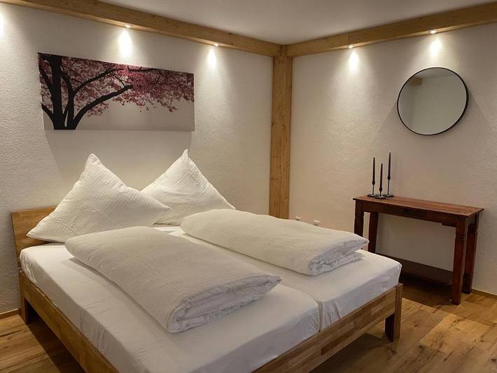 Ferienwohnung für 4 Personen, mit Terrasse und Garten sowie Ausblick in Holzkirchen