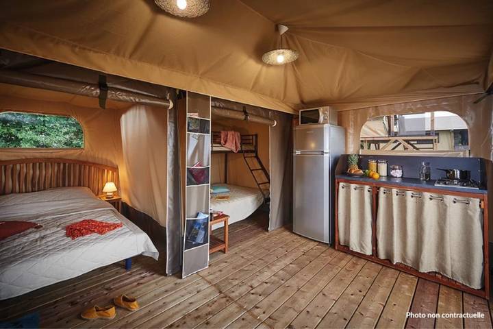 Camping pour 5 personnes, avec piscine ainsi que terrasse et bassin pour enfant dans Loiret - 4