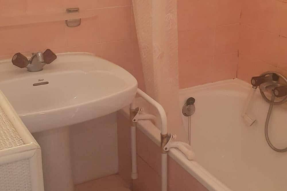 Geheel appartement, Studio cabine dans résidence avec piscine in Agay, Saint-Raphaël