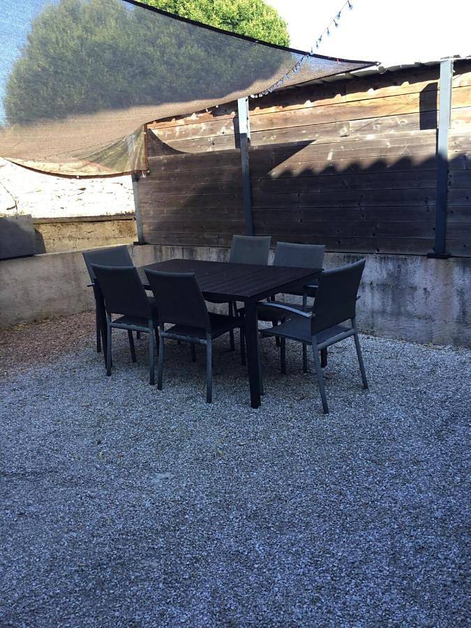 Location de vacances pour 8 personnes, avec terrasse et piscine à Saint-Laurent-sur-Sèvre - 4