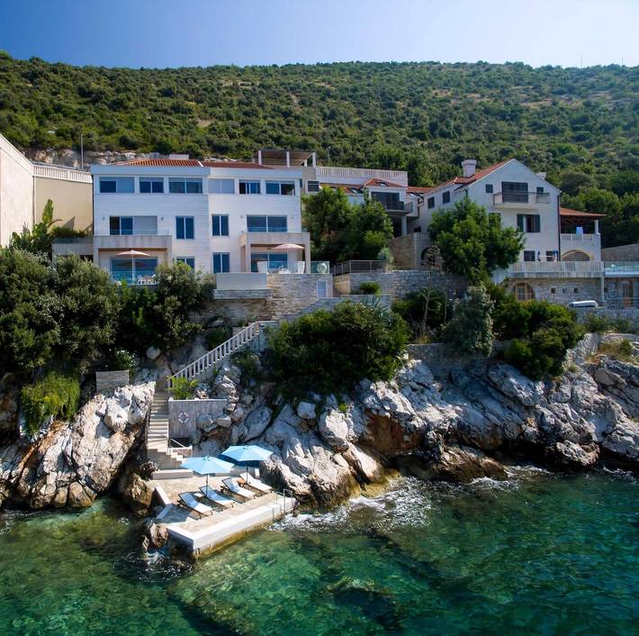 Villa pour 12 personnes, avec jardin et piscine ainsi que balcon et vue sur l’océan à Lozica - 2