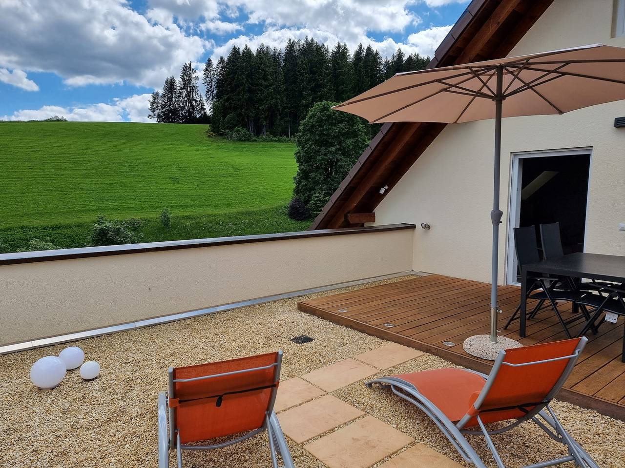 Ganze Wohnung, Ferienwohnung 'Am Bach' mit Privatterrasse, Balkon und Wi-Fi in Unterkirnach, Mittlerer Schwarzwald
