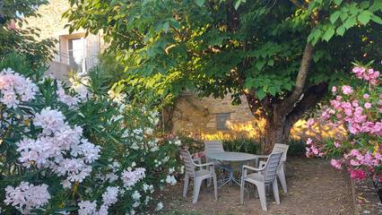 Gîte pour 5 personnes, avec jardin et terrasse, animaux acceptés à Sannes