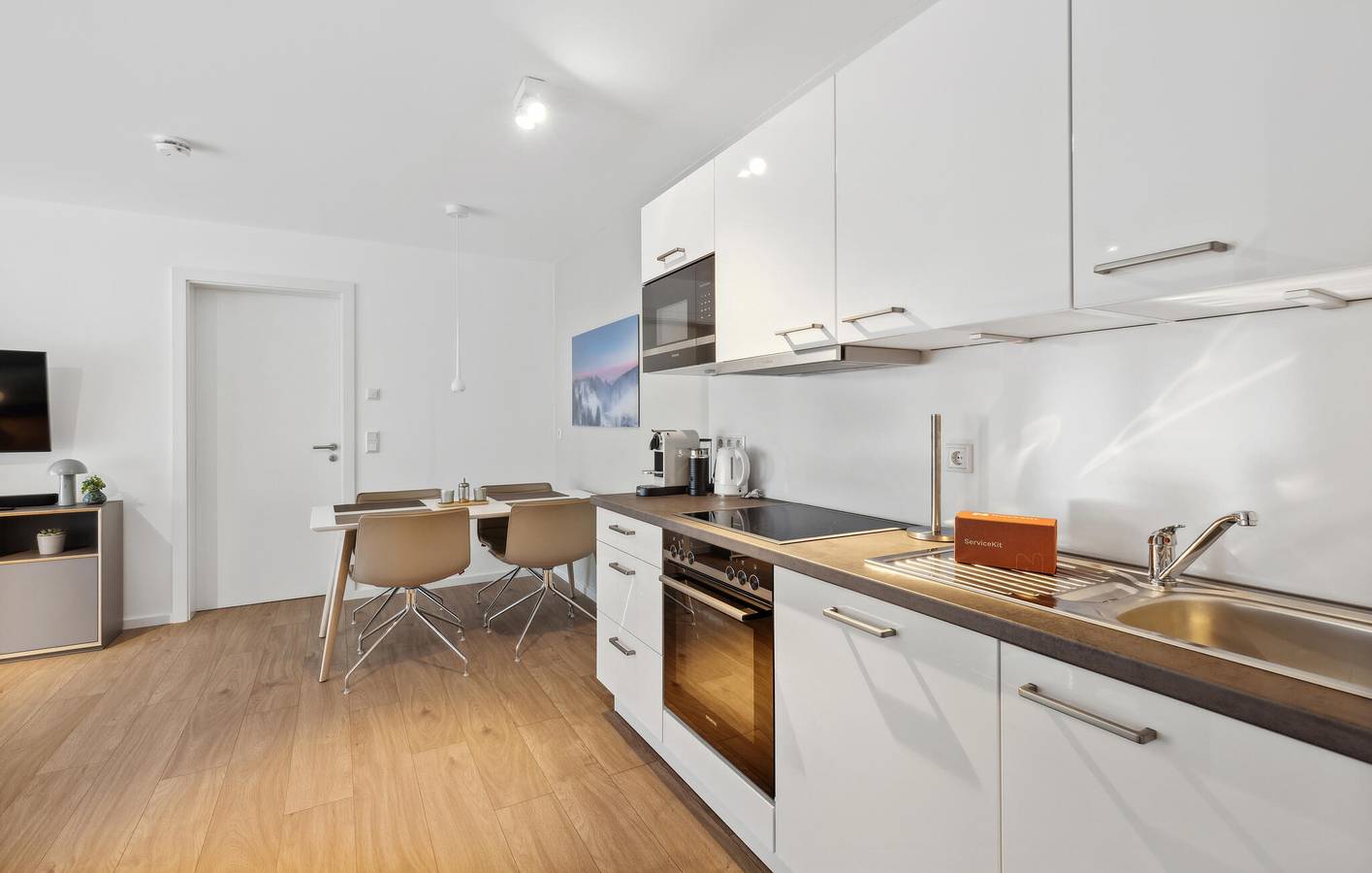 Ganze Ferienwohnung, Gemütliches Ski-Apartment mit Parkplatz, Terrasse & WiFi - Top-Lage 600m von den Pisten in Winterberg, Hochsauerlandkreis