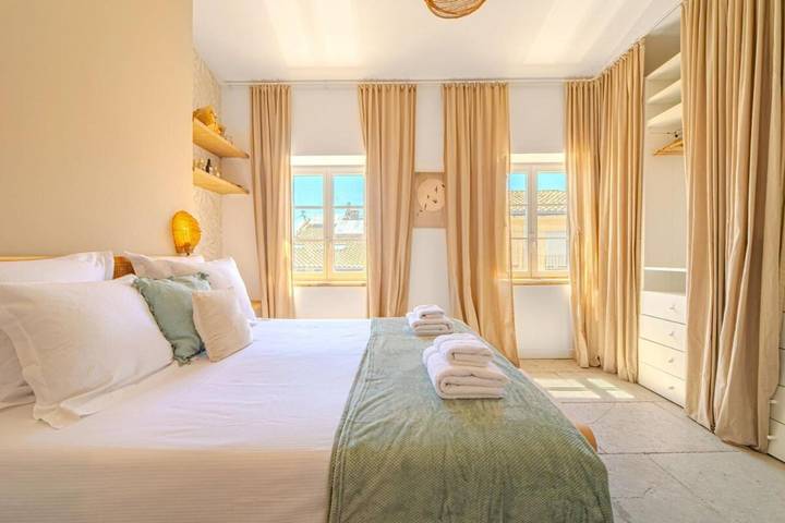 Gîte pour 9 personnes, avec terrasse et vue dans Gare De Montpellier Saint Roch - 4