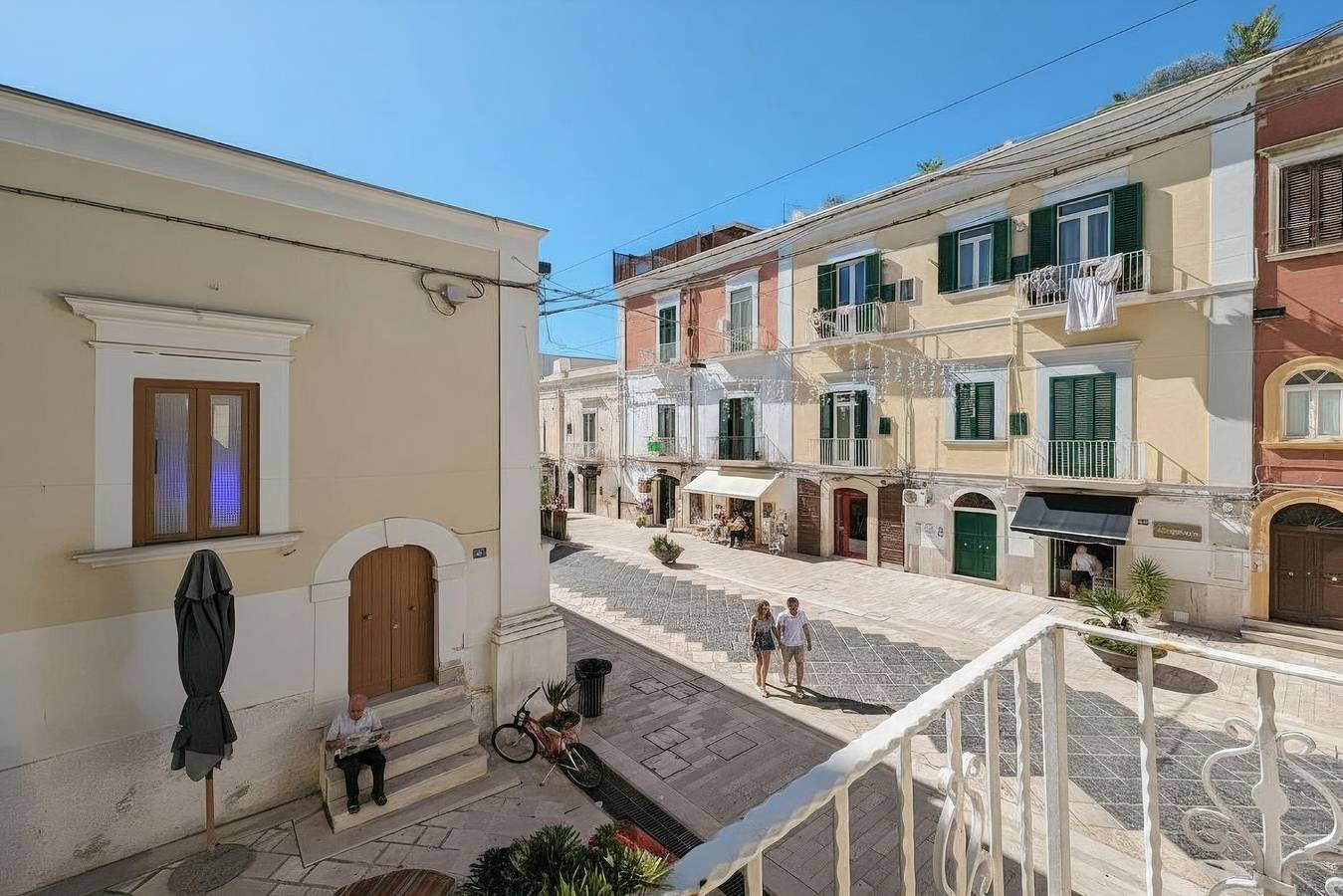 Appartamento intero, Bed and Breakfast 'Appartamento - Orchidea Celeste' con vista mare, Wi-Fi e aria condizionata in Manfredonia, Gargano