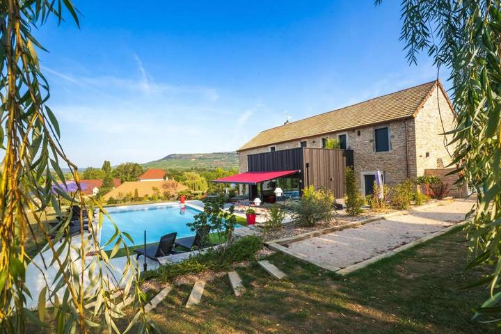 Chambre d’hôte pour 2 personnes, avec Terrasse et Jacuzzi ainsi que Jardin et Piscine