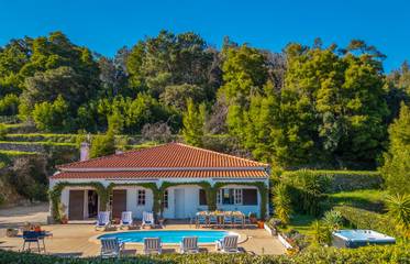 Villa for 12 Guests in Monchique, Algarve, Picture 4