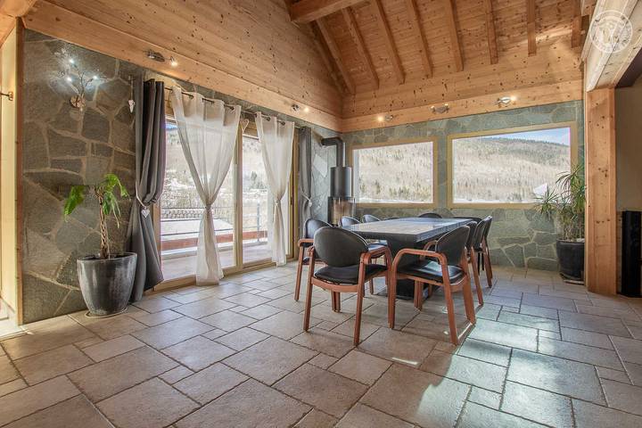 Gîte pour 10 personnes, avec sauna ainsi que terrasse et balcon/terrasse
