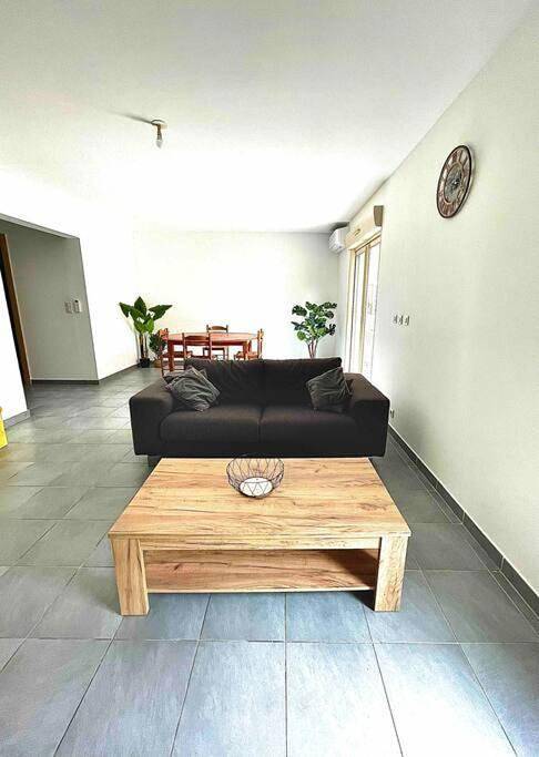 Appartement entier, Two-Bedroom Apartment in Lucciana, Région de Bastia