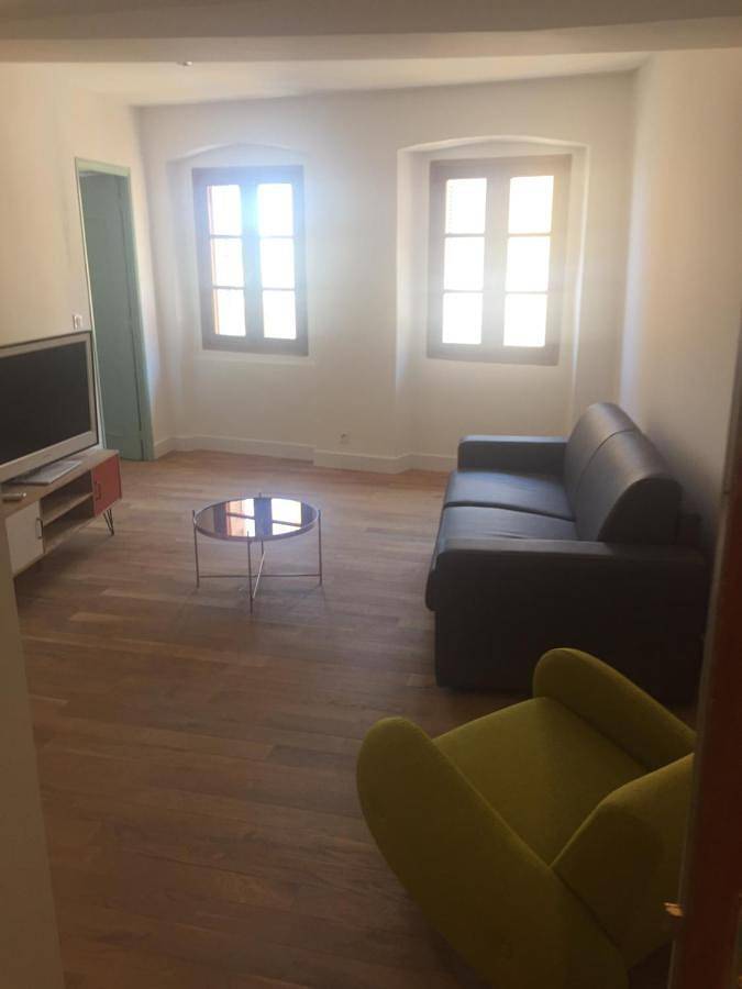 Gîte pour 4 personnes, avec vue dans Cinema Le Studio Bastia - 2
