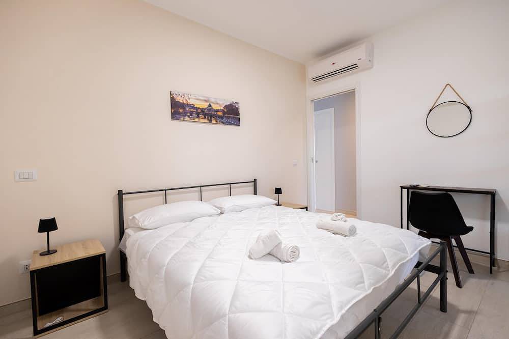 Apartamento entero, House of cat  in Grottaferrata, Castelli Romani