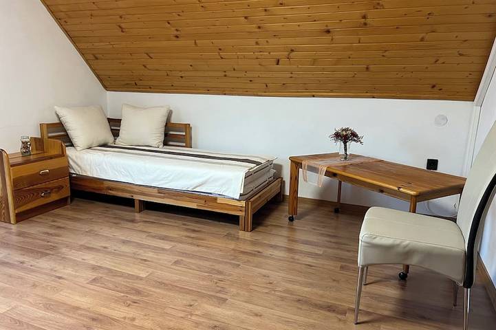 3 bedroom private vacation home in balatonmã¡riafã¼rdo in Balatonmáriafürdő, Rive sud du lac Balaton