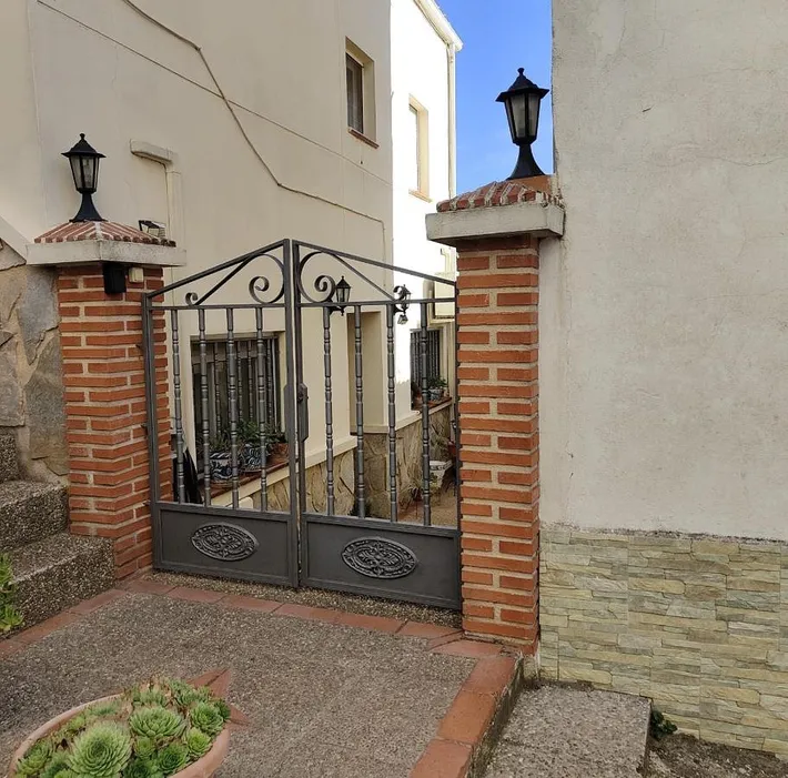 Apartamento de vacaciones para 4 personas, con balcón además de jardín y vistas - 1