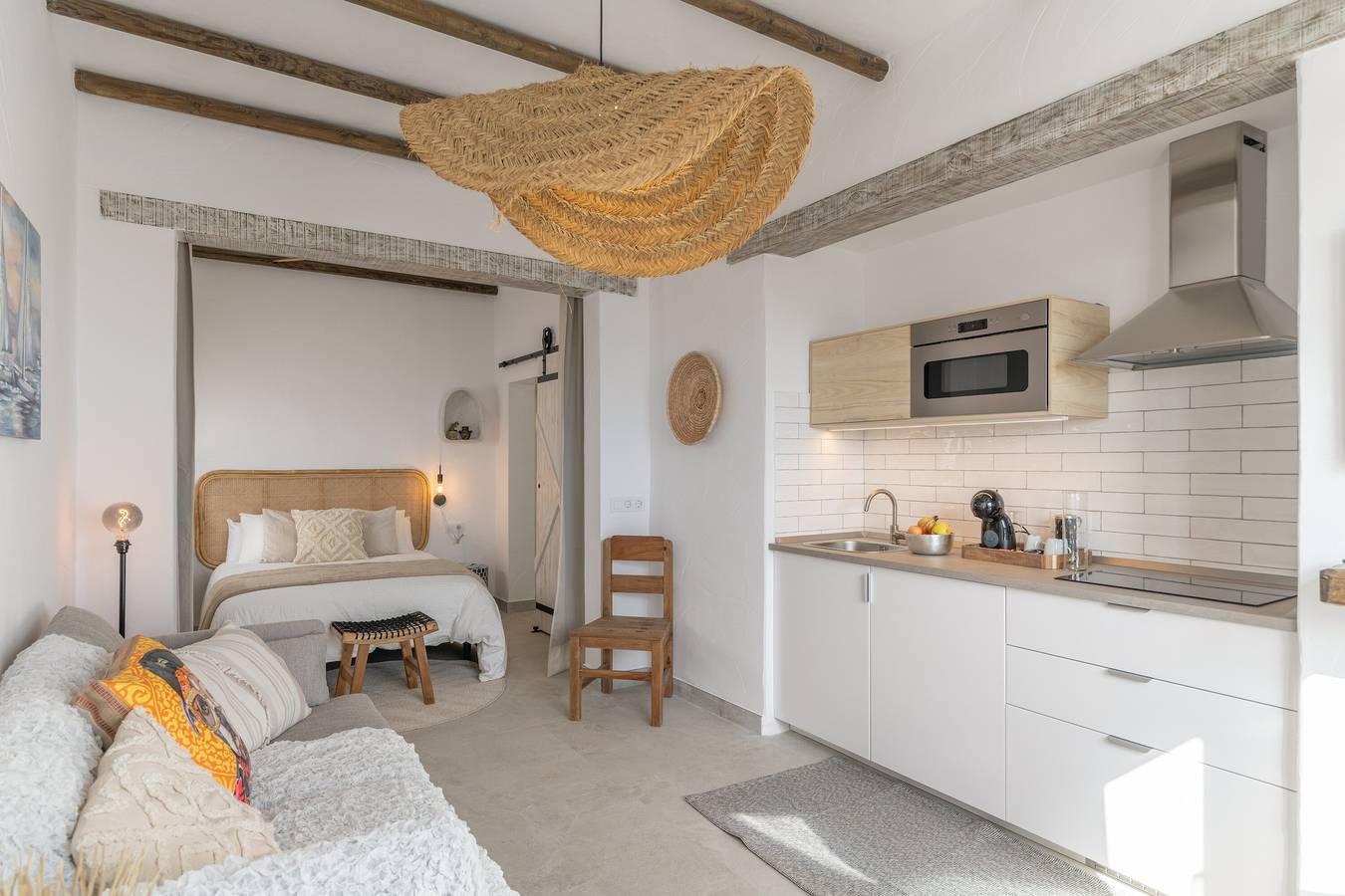 Appartement entier, Appartement de vacances 'Salitre' avec vue sur la mer, Wi-Fi et climatisation in Punta de las Mujeres, Haría