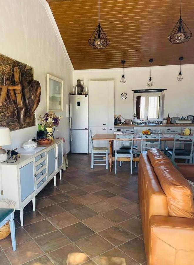 Location de vacances pour 8 personnes, avec jardin ainsi que vue et piscine, animaux acceptés à Borba - 2