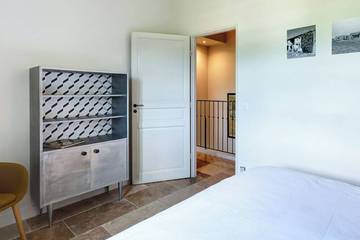 Maison De Vacances pour 8 Personnes dans Cucuron, Parc naturel régional du Luberon, Photo 4
