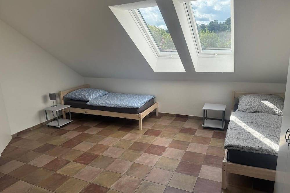 Ganze Wohnung, Monteurwohnung für 7 Personen in Windeck in Windeck, Windecker-Ländchen