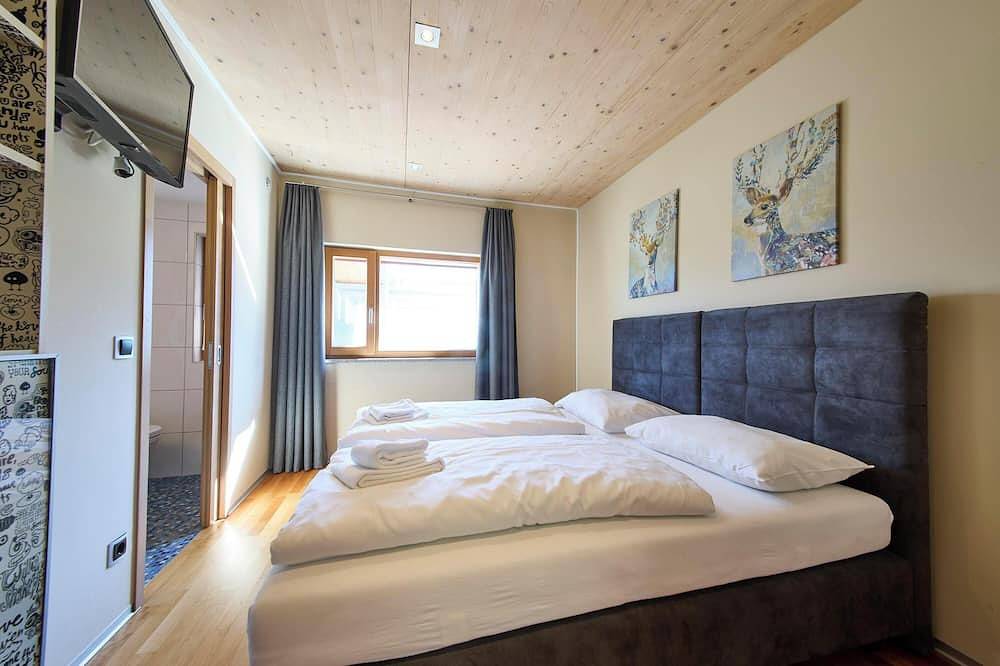 Geheel appartement, Spacious 5-bedroom apartment with fitness room, Wifi in wonderful Maishofen in Maishofen, Kitzbüheler Alpen