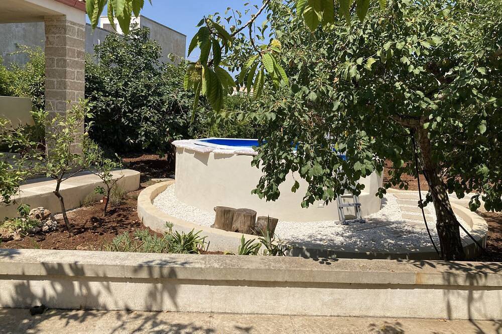 Dimora Cavalieri charming house con piscina giardino a  3km da Castro Salento in Andrano, Provincia di Lecce