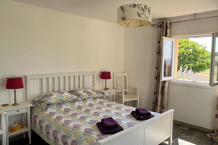 Location de vacances pour 4 personnes, avec piscine ainsi que terrasse et jardin à Tamniès - 2