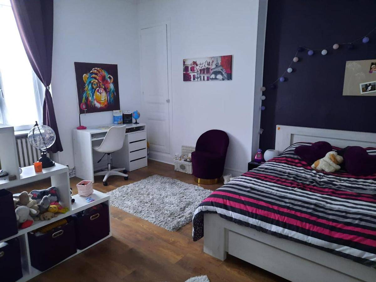 Double Room with Private Bathroom in Châteauroux, Région de Châteauroux