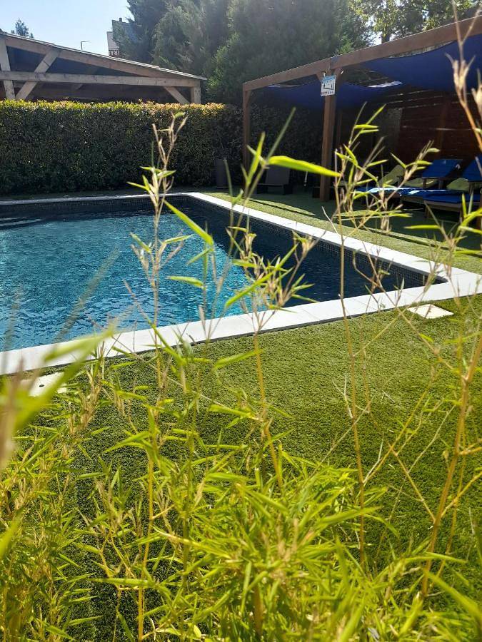 Hôtel pour 2 personnes, avec Terrasse et Piscine à Puget-Théniers - 3