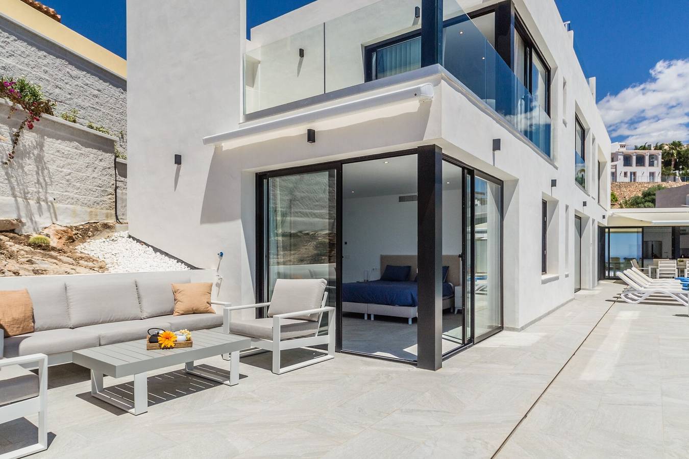 Villa 'La Grande Bleue' met Uitzicht op Zee, Wi-Fi en Airconditioning in Monte de los Almendros, Salobreña