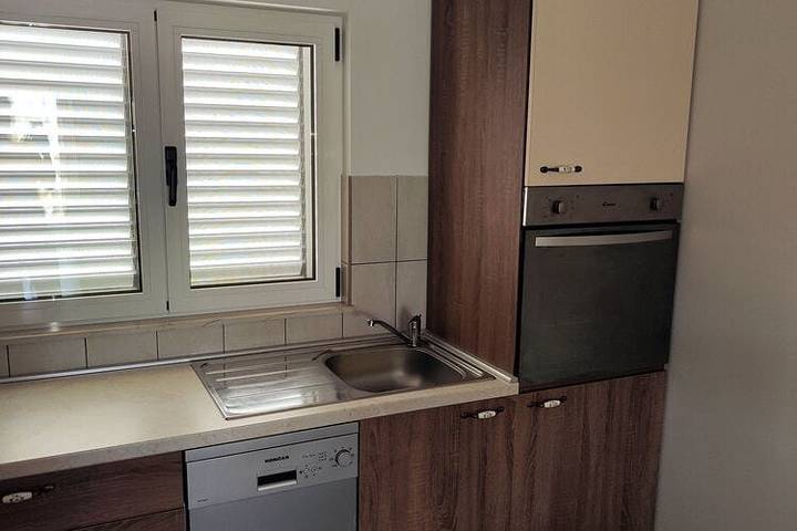 Holiday Home Maja - Four Bedroom Holiday Home with Terrace and Sea View in Maslinica, Solta