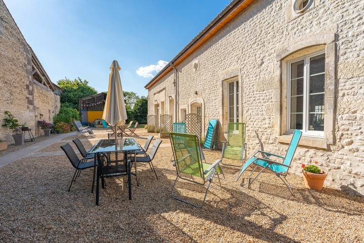 Vacation rental for 6 people, with yard in Charente-Maritime