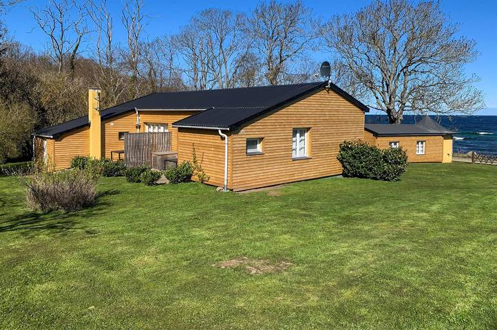 Ferieleilighet for 4 personer, med terrasse i Gudhjem
