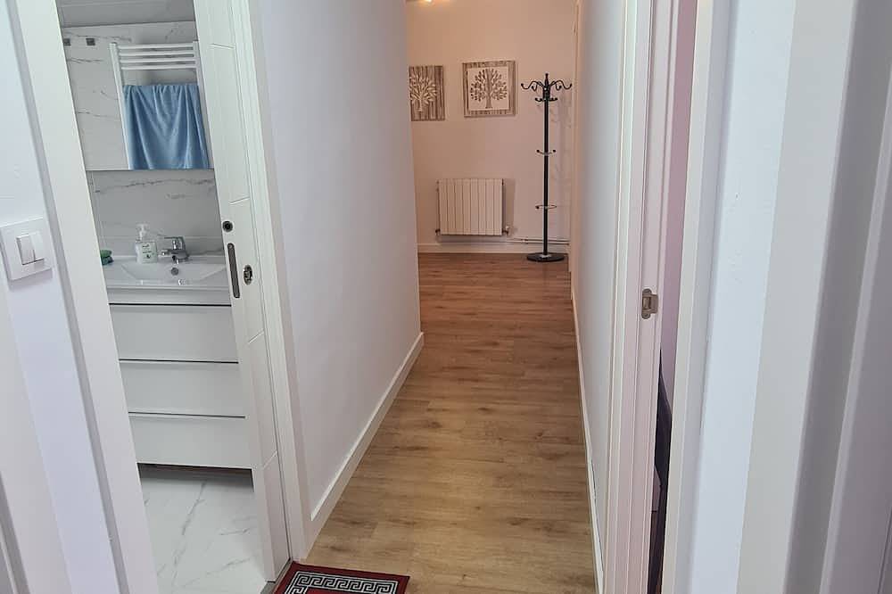 Entire apartment, A Fortaleza es un alojamiento con vistas a la ría y montaña, se aceptan mascotas in San Vicente de la Barquera, Oyambre Natural Park