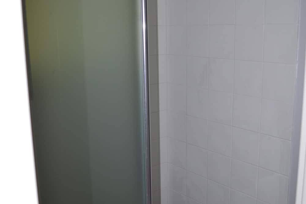 Charming Perigourdine Along The Dordogne in Cours-de-Pile, Périgord Pourpre