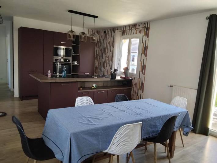 Location de vacances pour 5 personnes, avec Terrasse et Jardin à Creully